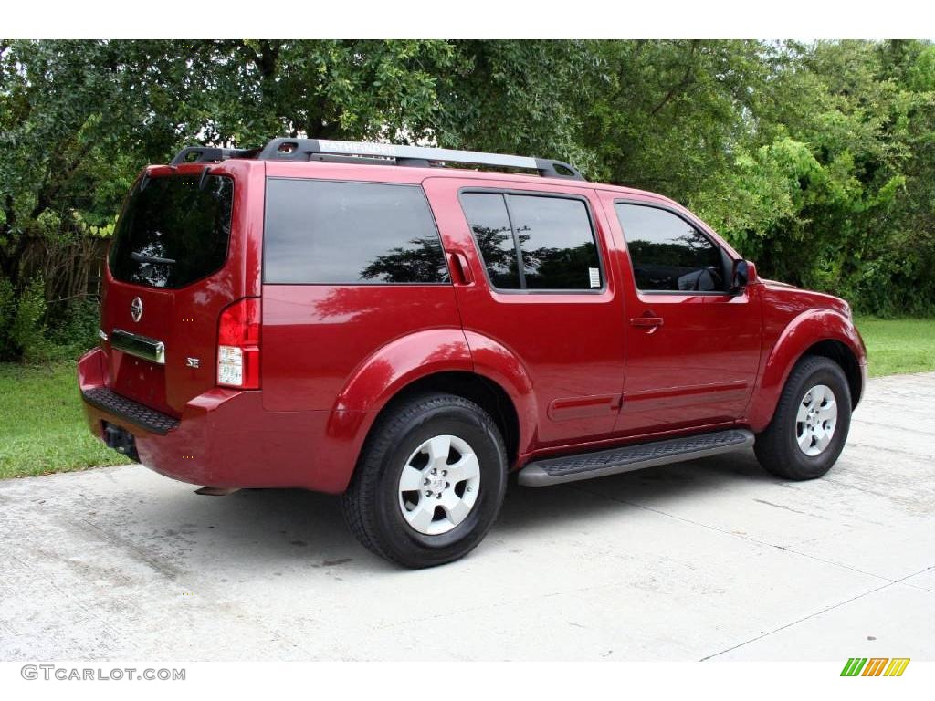 2006 Pathfinder SE 4x4 - Red Brawn Pearl / Graphite photo #11