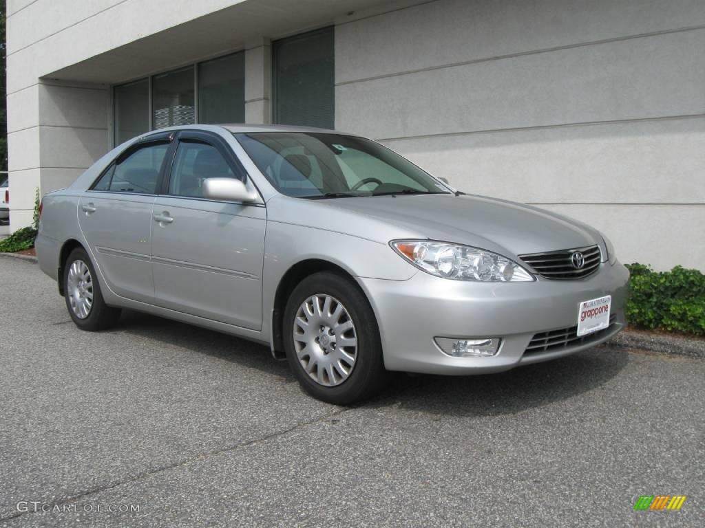 Toyota lunar mist