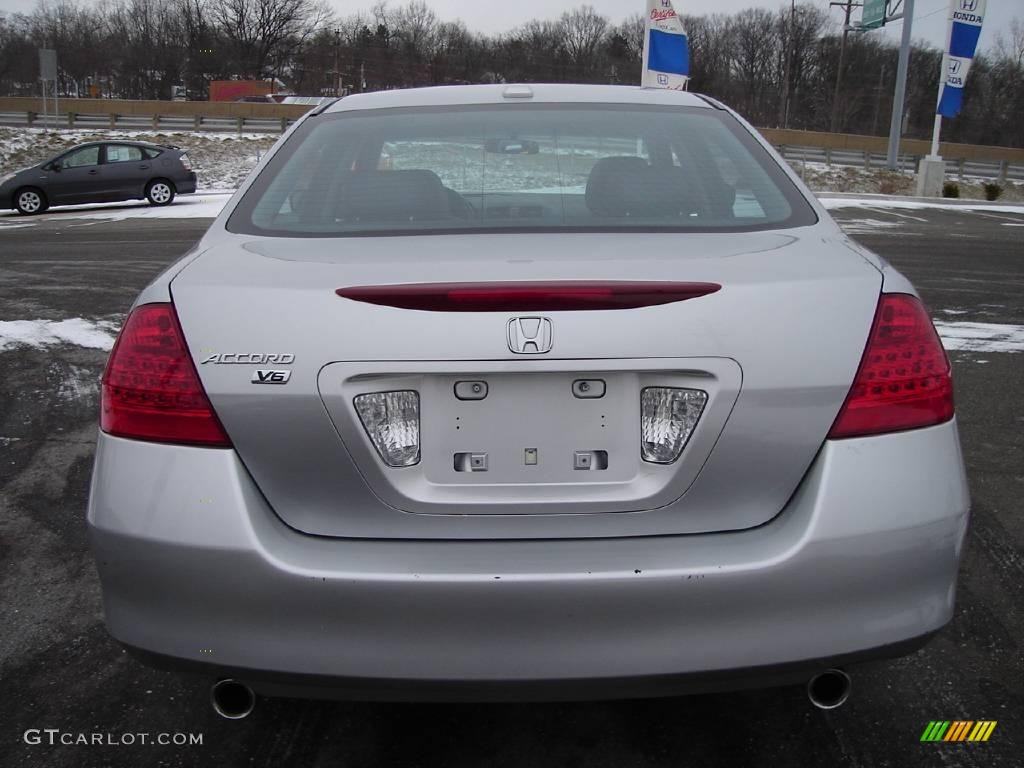 2006 Accord EX-L V6 Sedan - Alabaster Silver Metallic / Black photo #4