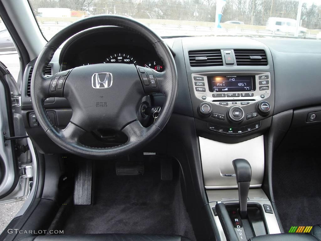 2006 Accord EX-L V6 Sedan - Alabaster Silver Metallic / Black photo #17