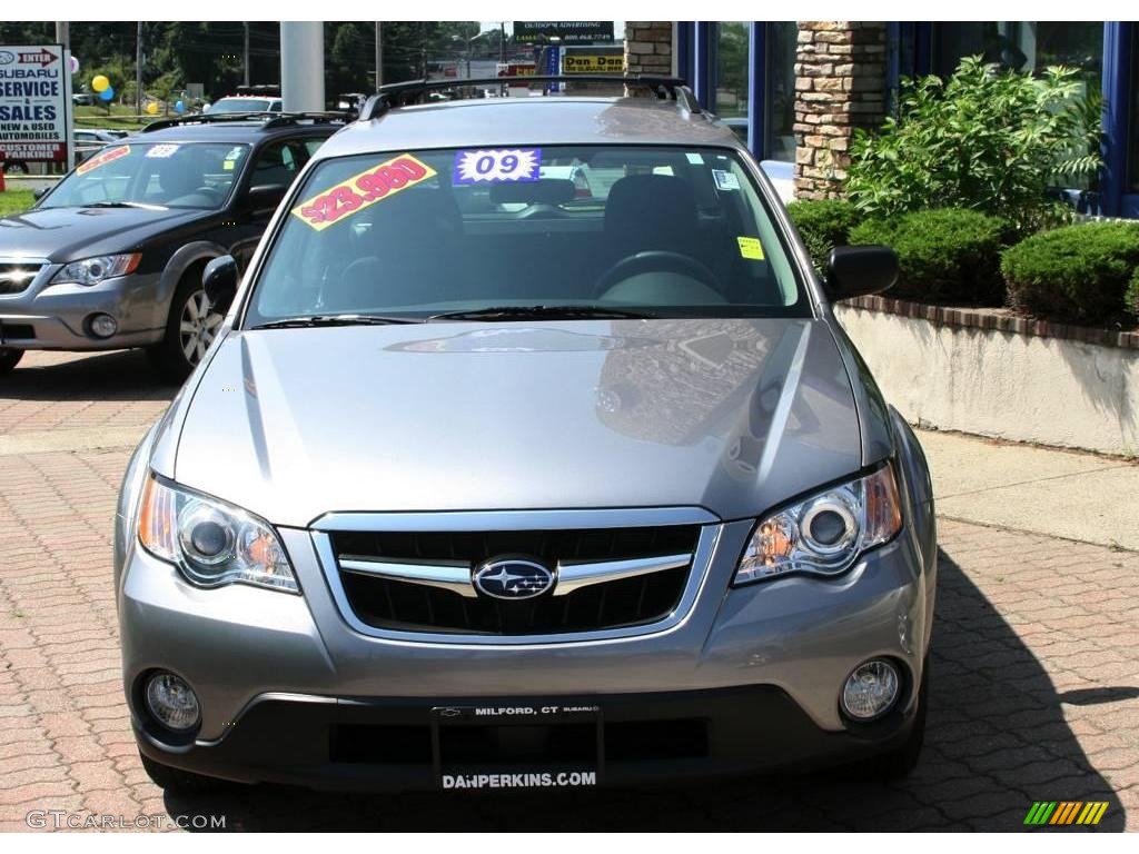 2009 Outback 2.5i Special Edition Wagon - Quartz Silver Metallic / Off Black photo #2