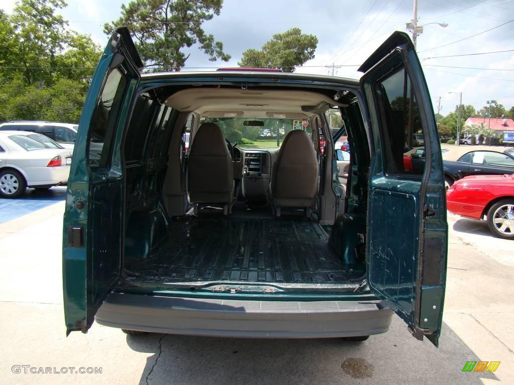 2004 Astro Cargo Van - Dark Forest Green Metallic / Neutral photo #10