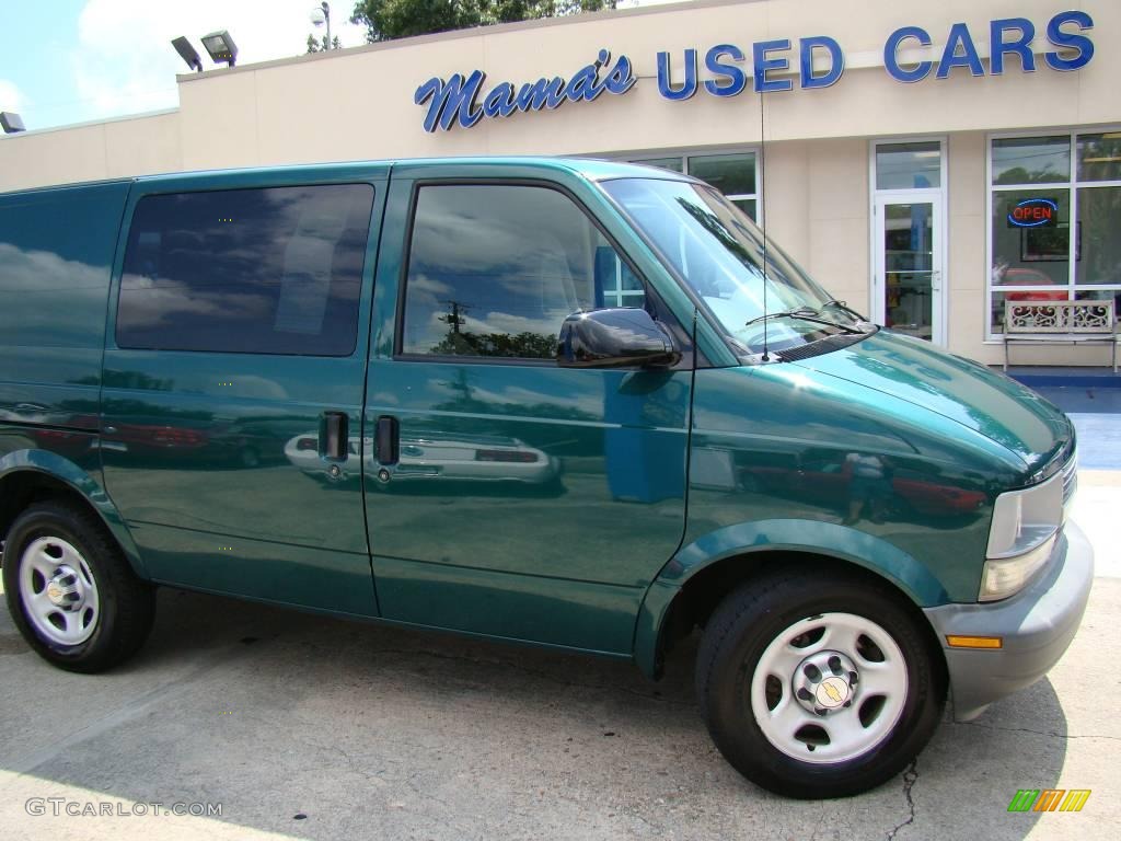 2004 Astro Cargo Van - Dark Forest Green Metallic / Neutral photo #22