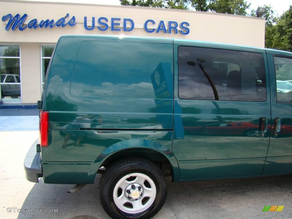 2004 Astro Cargo Van - Dark Forest Green Metallic / Neutral photo #25