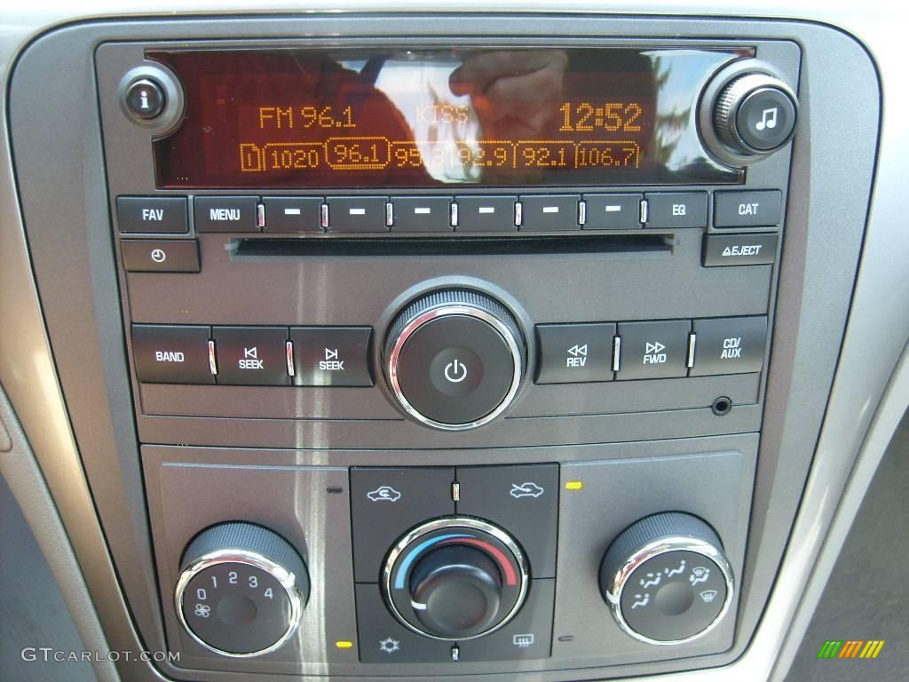 2009 Aura XE - Silver Moss / Gray photo #19