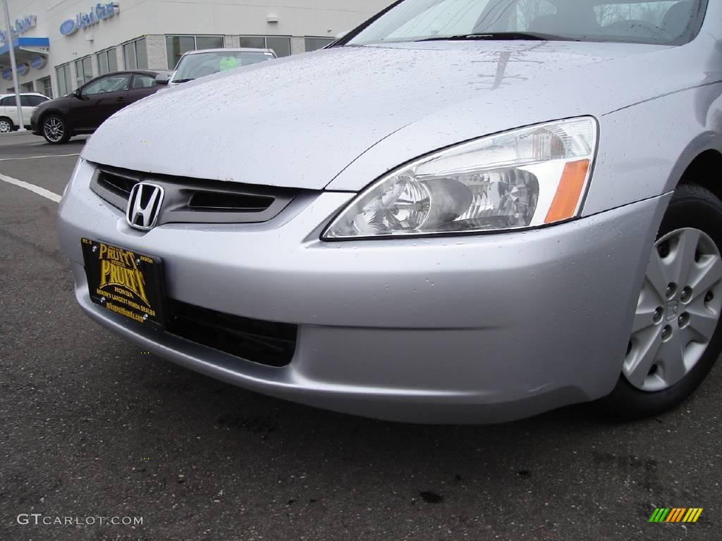 2003 Accord LX Sedan - Satin Silver Metallic / Black photo #9