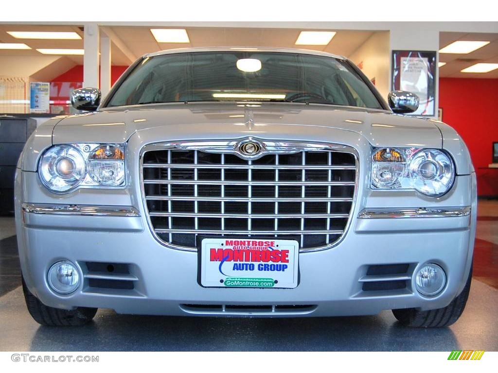 2005 300 C HEMI - Bright Silver Metallic / Dark Slate Gray/Light Graystone photo #11