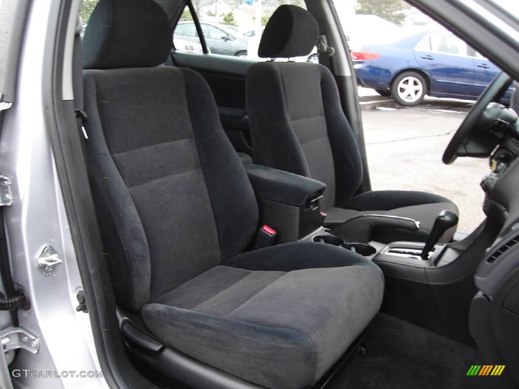 2003 Accord LX Sedan - Satin Silver Metallic / Black photo #13