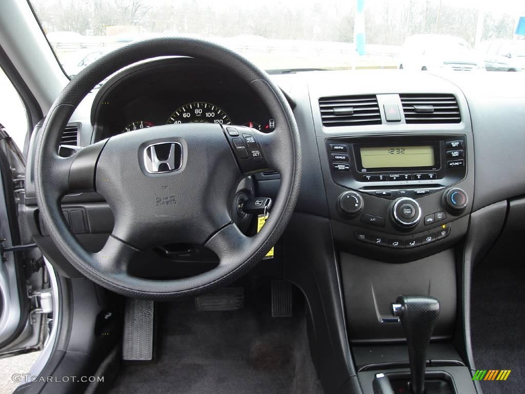 2003 Accord LX Sedan - Satin Silver Metallic / Black photo #16