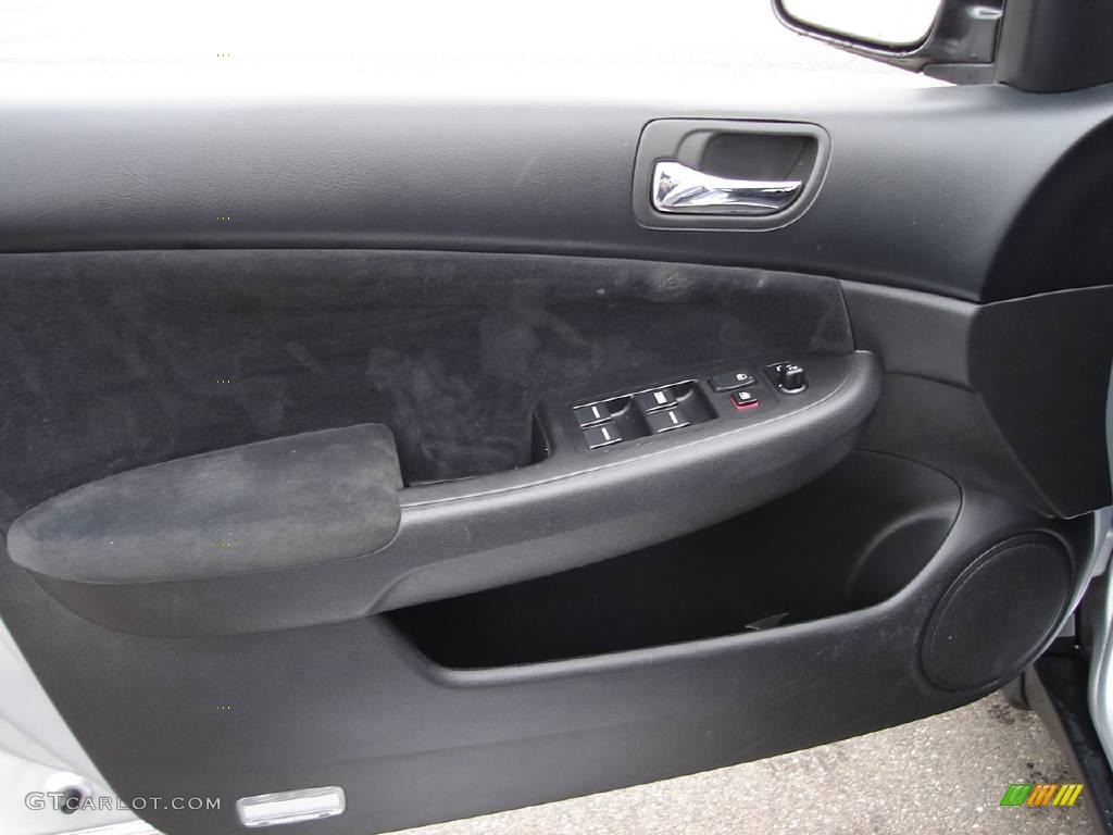 2003 Accord LX Sedan - Satin Silver Metallic / Black photo #19