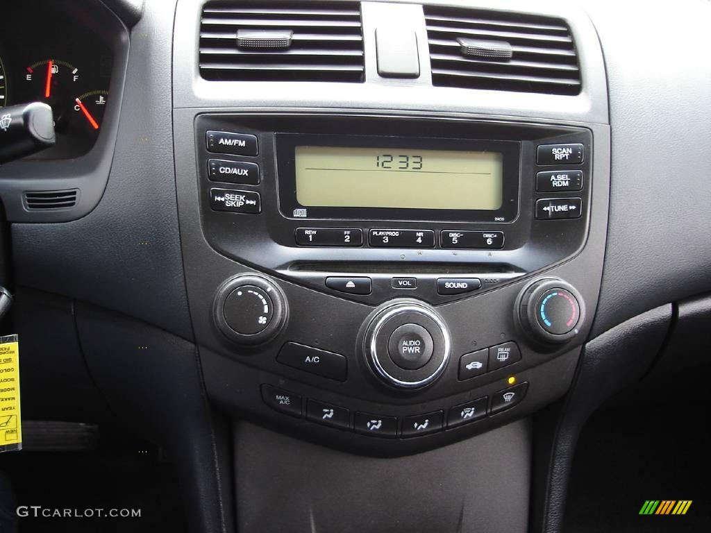 2003 Accord LX Sedan - Satin Silver Metallic / Black photo #23