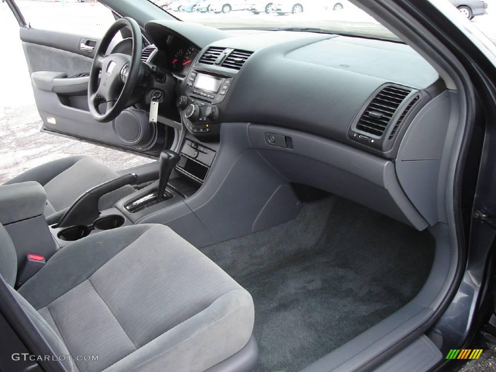 2004 Accord LX Sedan - Graphite Pearl / Gray photo #18