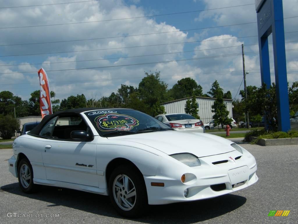 2000 Sunfire GT Convertible - Bright White / Graphite photo #7