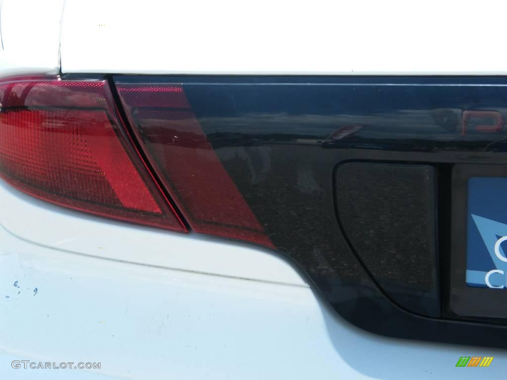 2000 Sunfire GT Convertible - Bright White / Graphite photo #10