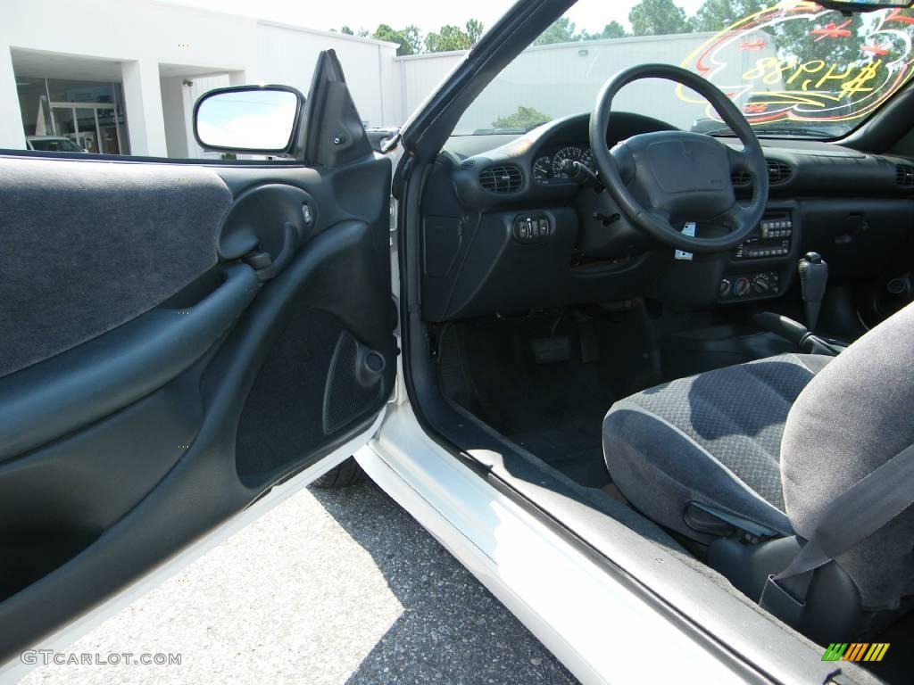 2000 Sunfire GT Convertible - Bright White / Graphite photo #21