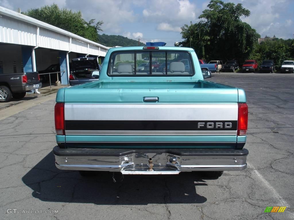 1995 F150 XLT Regular Cab - Medium Calypso Green Metallic / Gray photo #3