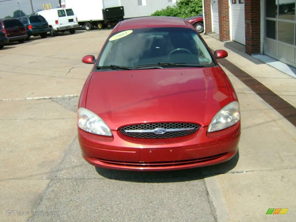 2001 Taurus SES - Toreador Red Metallic / Dark Charcoal photo #2
