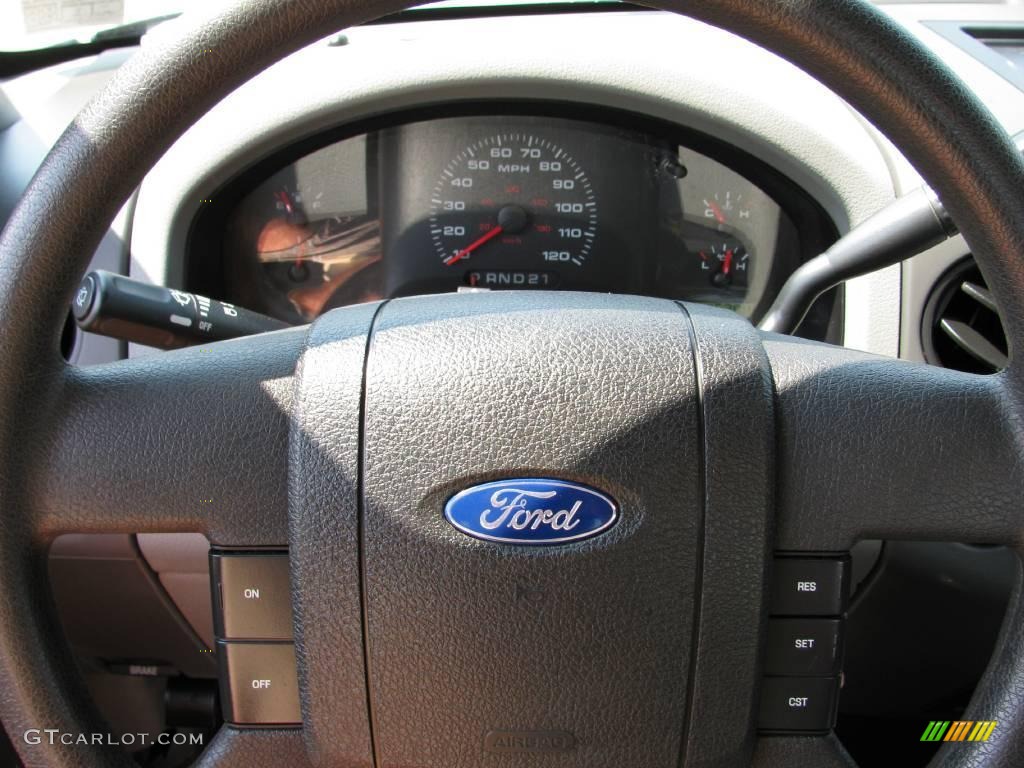 2004 F150 XLT Regular Cab 4x4 - Aspen Green Metallic / Dark Flint photo #13