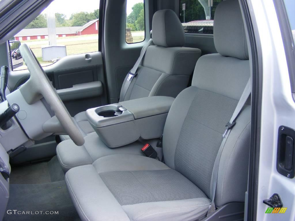 2005 F150 XLT Regular Cab - Silver Metallic / Medium Flint Grey photo #11