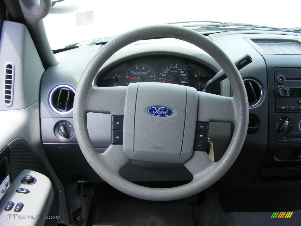 2005 F150 XLT Regular Cab - Silver Metallic / Medium Flint Grey photo #20