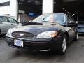 Black - Taurus SE Sedan Photo No. 1