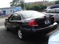 Black - Taurus SE Sedan Photo No. 6