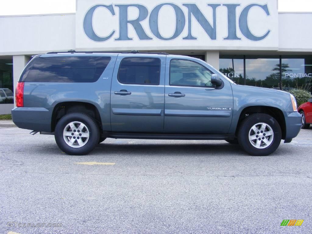 Stealth Gray Metallic GMC Yukon