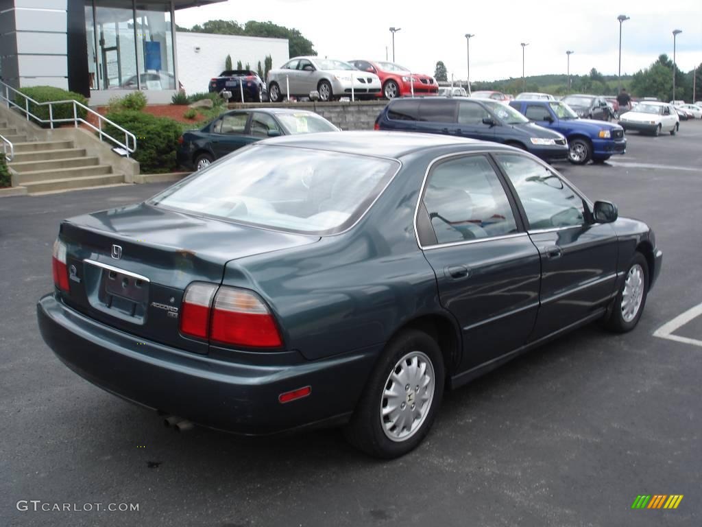 1996 Accord EX Sedan - Dark Eucalyptus Green Pearl Metallic / Gray photo #2