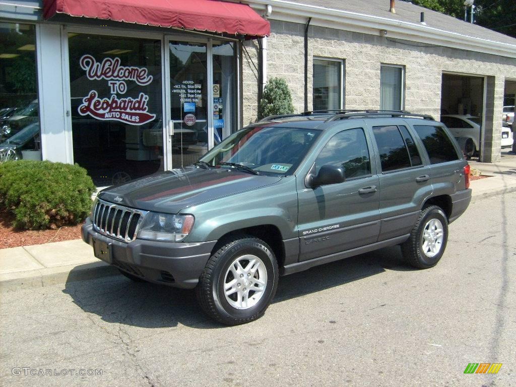 2003 Grand Cherokee Laredo 4x4 - Onyx Green Pearlcoat / Taupe photo #1