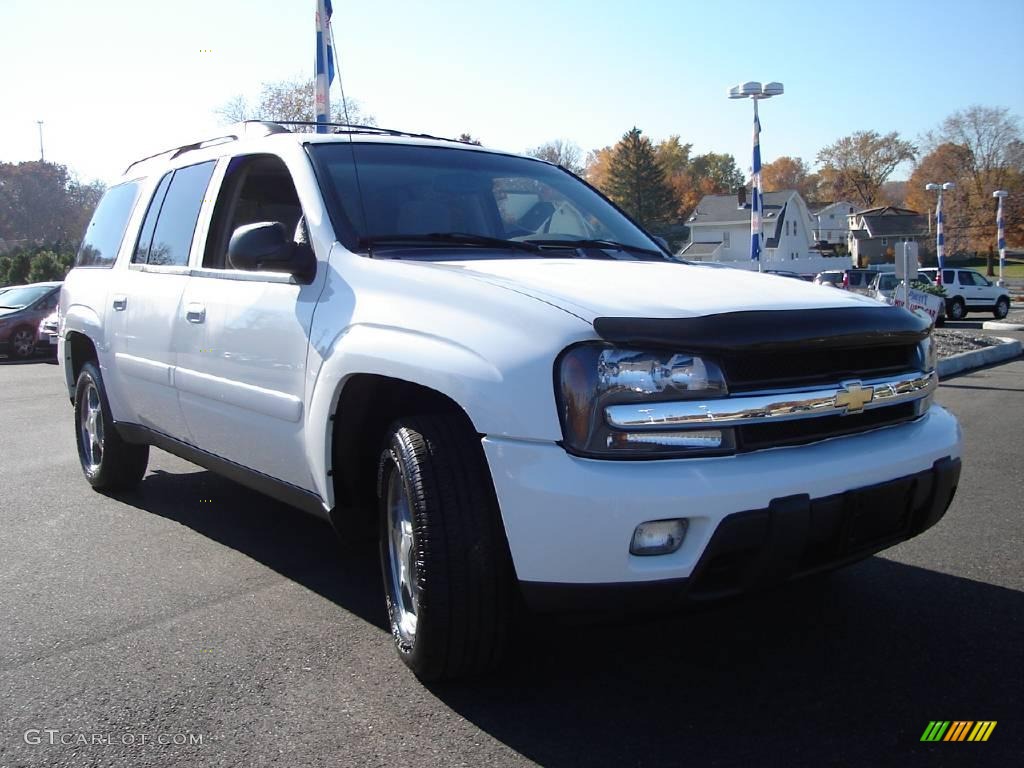 2005 TrailBlazer EXT LT 4x4 - Summit White / Light Gray photo #7