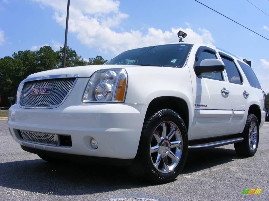 2007 Yukon Denali AWD - Summit White / Ebony Black photo #4