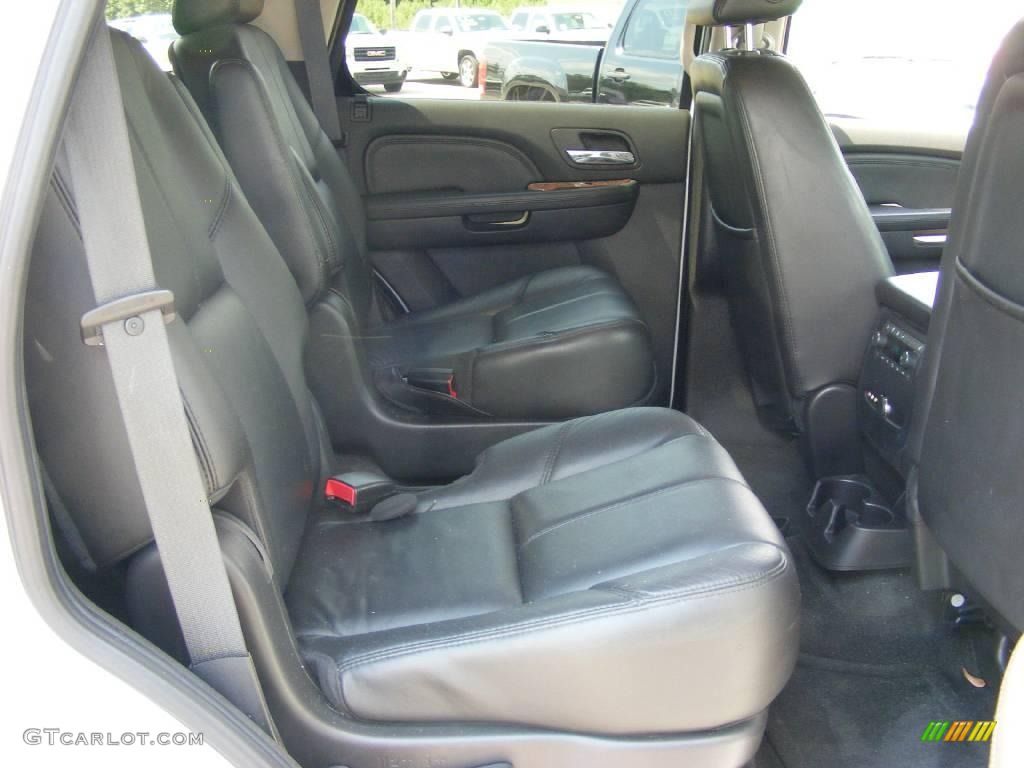 2007 Yukon Denali AWD - Summit White / Ebony Black photo #17