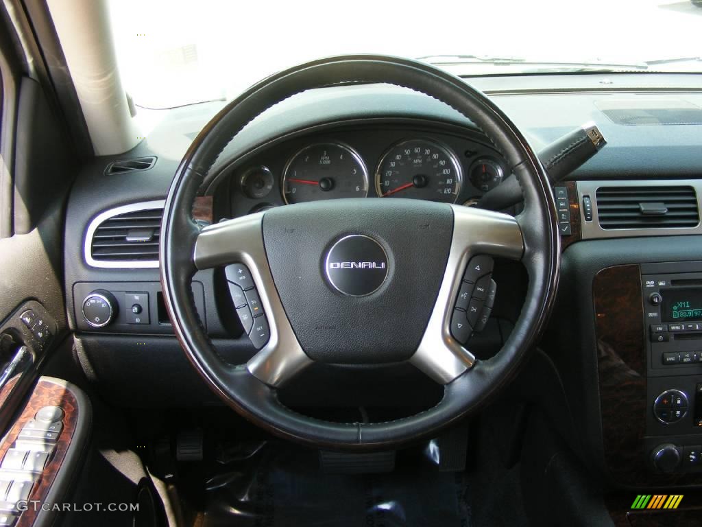 2007 Yukon Denali AWD - Summit White / Ebony Black photo #25