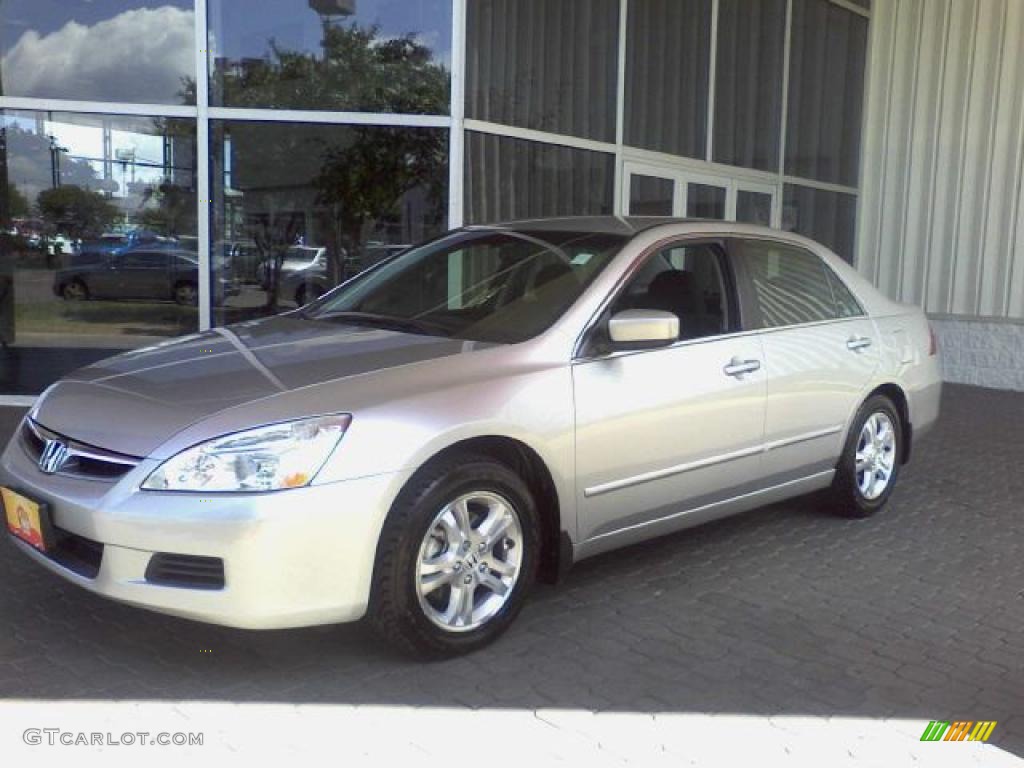 2007 Accord SE Sedan - Alabaster Silver Metallic / Black photo #3