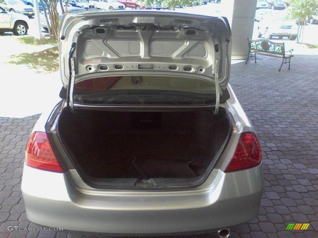 2007 Accord SE Sedan - Alabaster Silver Metallic / Black photo #17