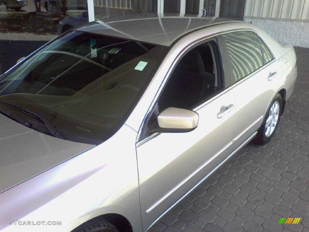 2007 Accord SE Sedan - Alabaster Silver Metallic / Black photo #20