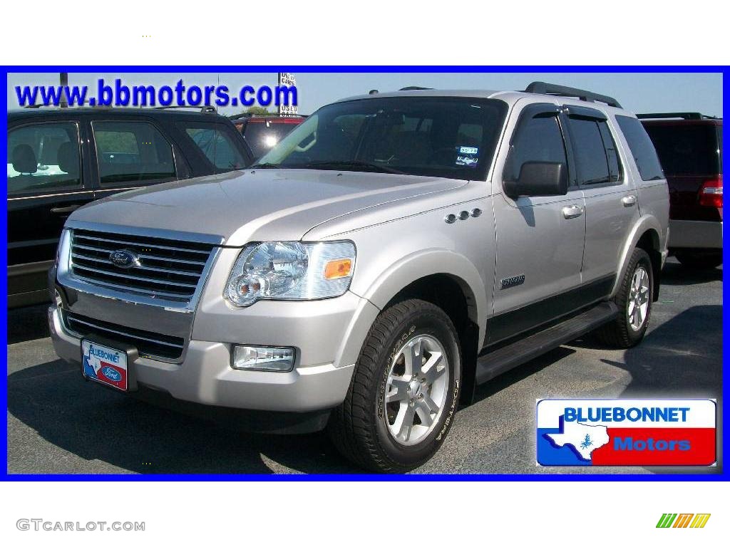 Vapor Silver Metallic Ford Explorer