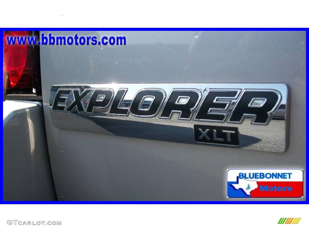 2008 Explorer XLT - Vapor Silver Metallic / Black/Stone photo #12