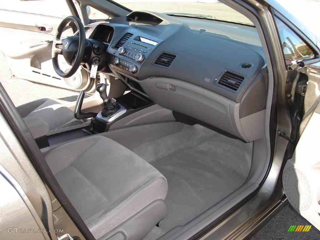 2006 Civic LX Sedan - Galaxy Gray Metallic / Gray photo #18