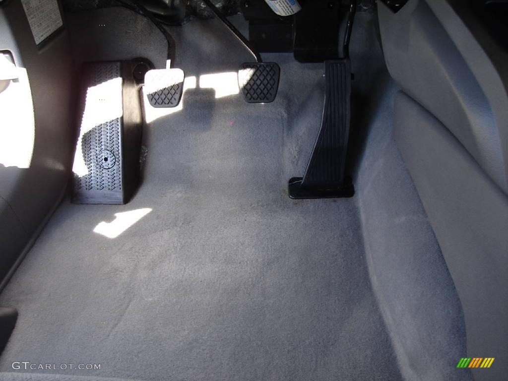 2006 Civic LX Sedan - Galaxy Gray Metallic / Gray photo #25