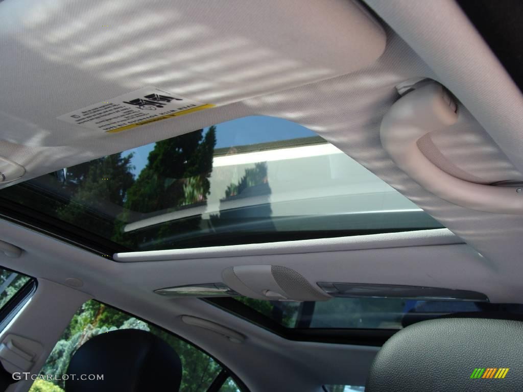 2008 E 350 4Matic Sedan - Arctic White / Black photo #13