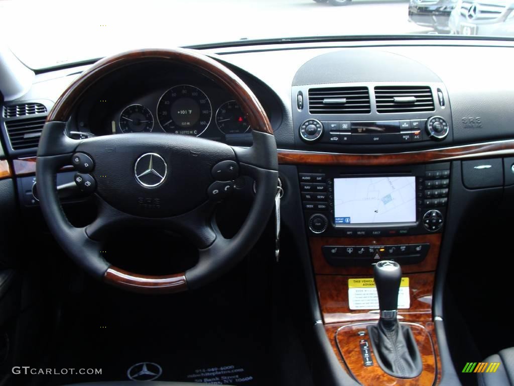 2008 E 350 4Matic Sedan - Black / Black photo #17