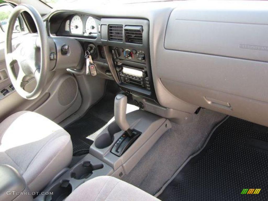 2004 Tacoma V6 PreRunner Double Cab - Lunar Mist Metallic / Charcoal photo #9