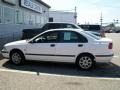 White - S40 1.9T Photo No. 2