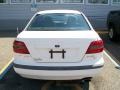 White - S40 1.9T Photo No. 4