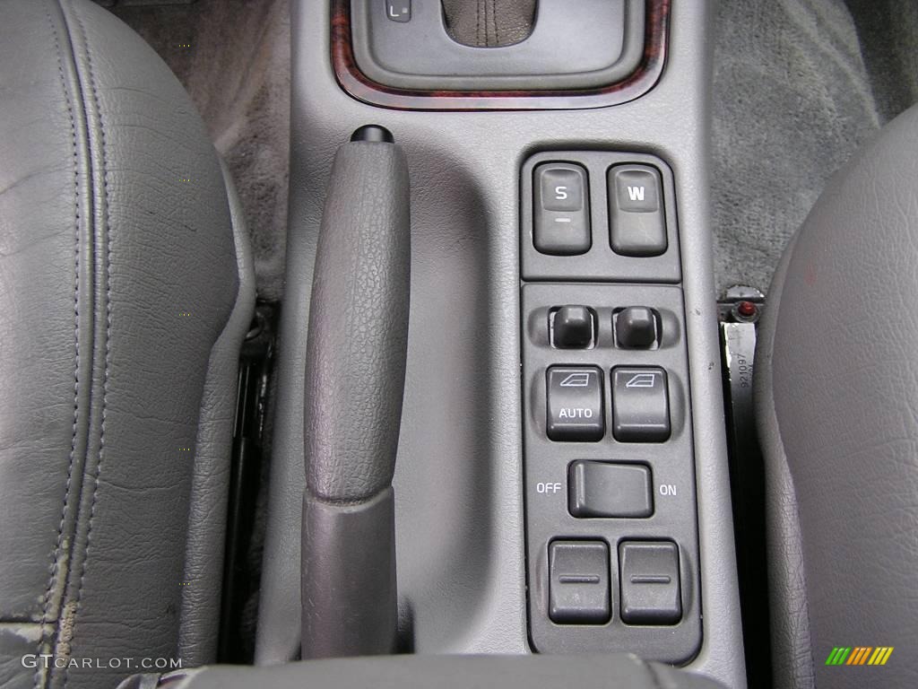 2000 V40 1.9T Wagon - Torch Red Metallic / Silver Gray photo #13