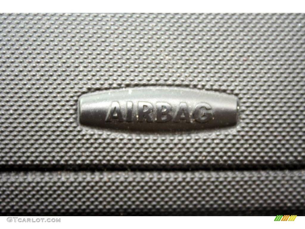 2001 New Beetle GLS Coupe - Cyber Green Metallic / Cream photo #50