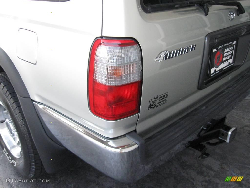 1999 4Runner SR5 - Millennium Silver Metallic / Oak photo #7