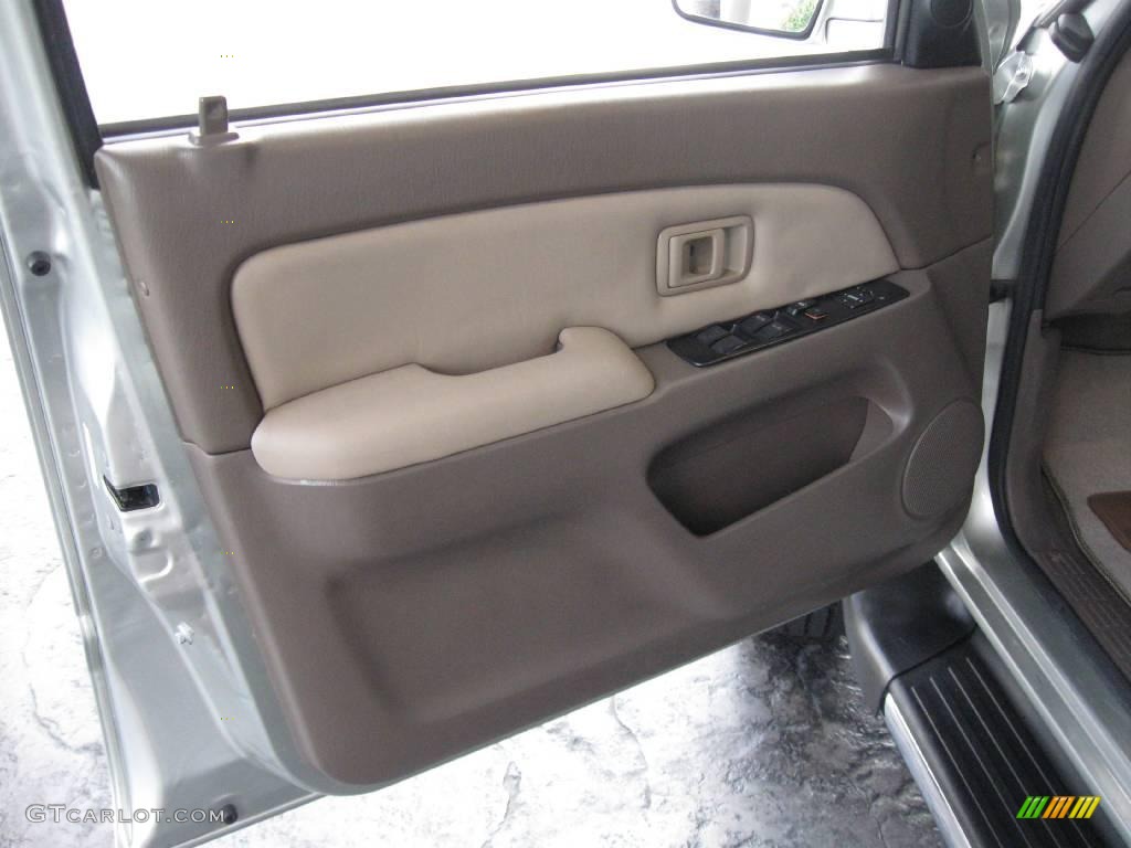 1999 4Runner SR5 - Millennium Silver Metallic / Oak photo #13