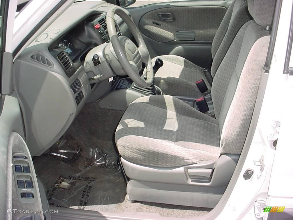 2002 Vitara JLS 4 Door Hard Top - Bright White / Gray photo #10